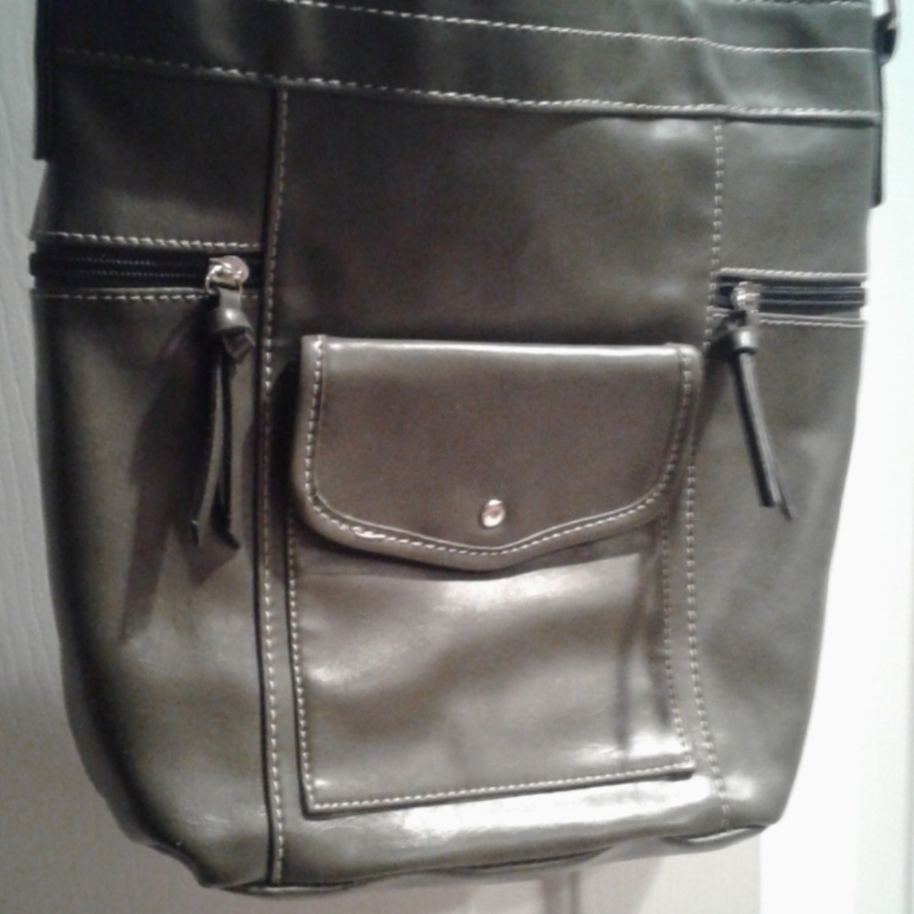 Shoulder Bag - Picture 3 of 6